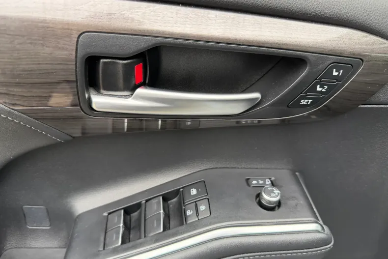 Toyota Highlander din 2023 cu 54.800 km - oferta TOY162975 - foto 13