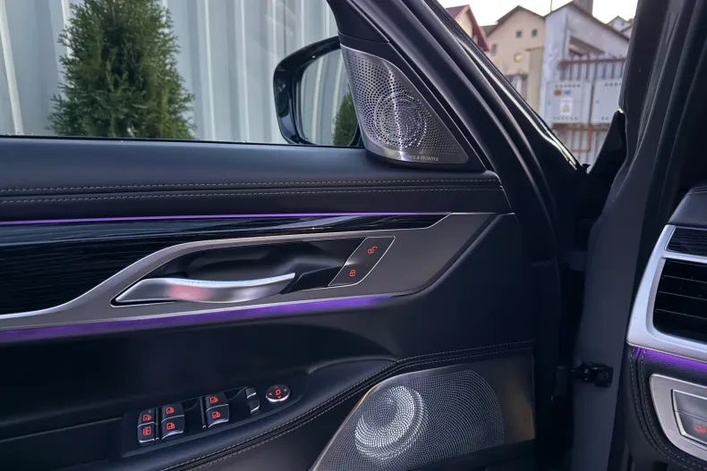 BMW Seria 7 din 2021 cu 45.509 km - oferta BMW162976 - foto 14