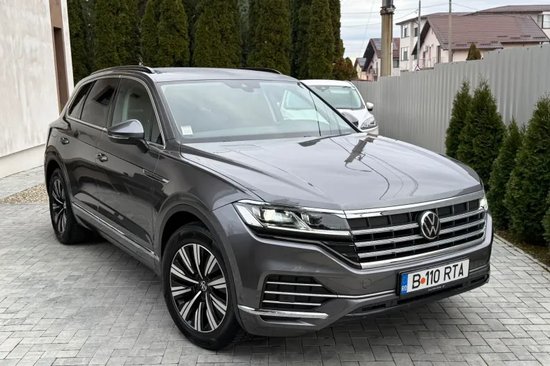 Volkswagen Touareg din 2021 cu 59.089 km - oferta VOL162977 - foto 1