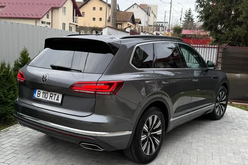 Volkswagen Touareg din 2021 cu 59.089 km - oferta VOL162977 - foto 8