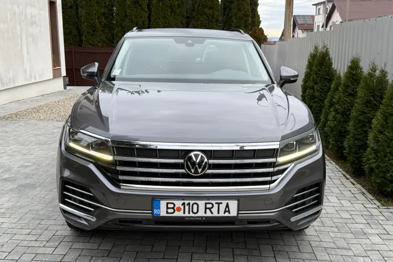 Volkswagen Touareg din 2021 cu 59.089 km - oferta VOL162977 - foto 9