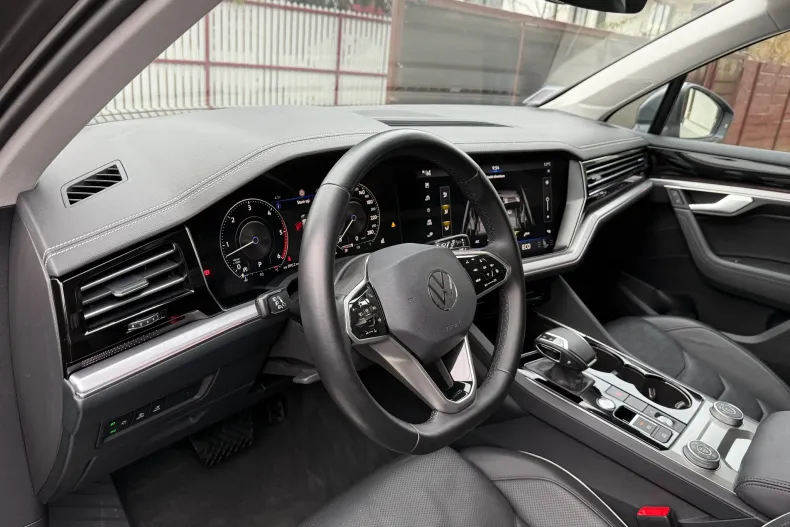 Volkswagen Touareg din 2021 cu 59.089 km - oferta VOL162977 - foto 13