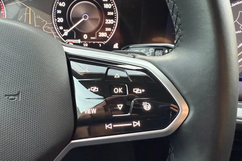 Volkswagen Touareg din 2021 cu 59.089 km - oferta VOL162977 - foto 33