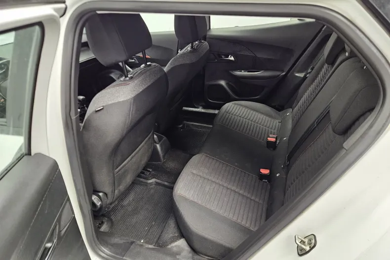 Peugeot 2008 din 2020 cu 77.766 km - oferta PEU162979 - foto 5