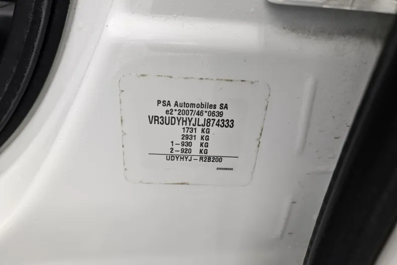 Peugeot 2008 din 2020 cu 77.766 km - oferta PEU162979 - foto 11