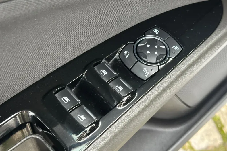 Ford Mondeo din 2020 cu 99.000 km - oferta FOR162983 - foto 37