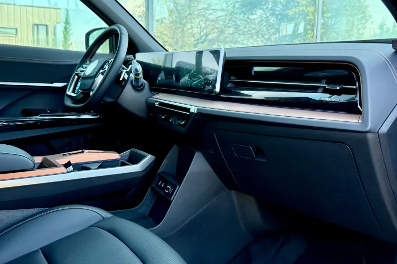 KG Mobility Torres EVX din 2025 cu 10 km - oferta KGM162990 - foto 32