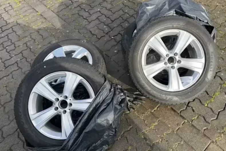 Mercedes-Benz GLC din 2021 cu 86.000 km - oferta MER162995 - foto 40