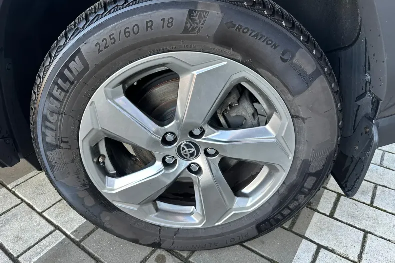 Toyota RAV4 din 2021 cu 125.236 km - oferta TOY162997 - foto 16