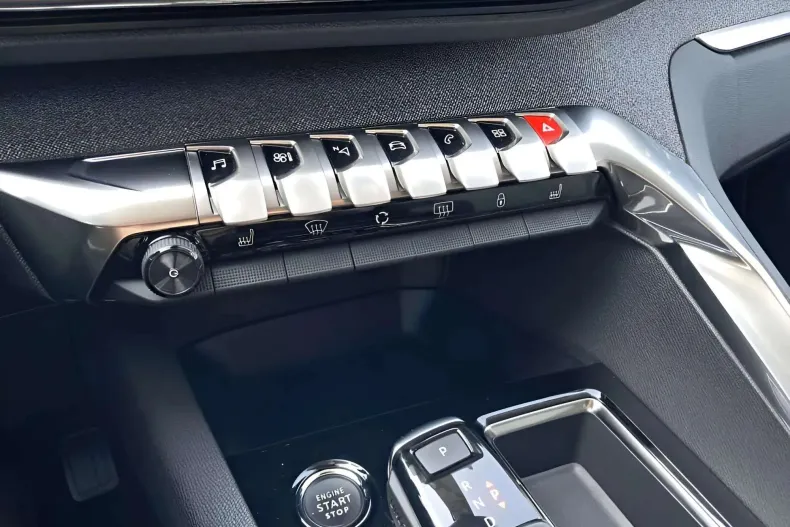 Peugeot 3008 din 2022 cu 85.766 km - oferta PEU163004 - foto 13