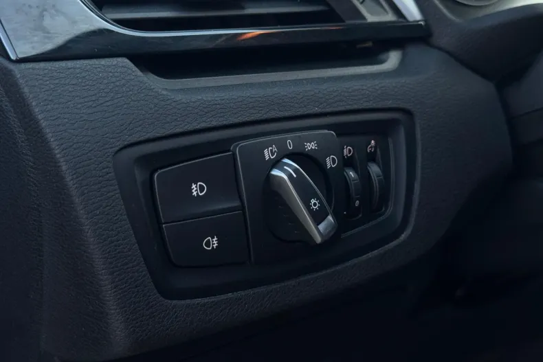 BMW X1 din 2020 cu 175.895 km - oferta BMW163010 - foto 23