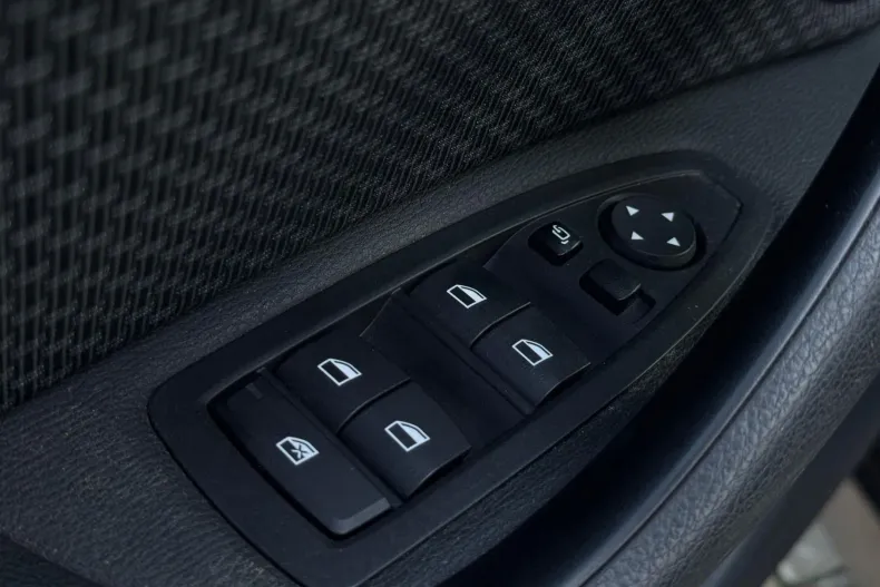 BMW X1 din 2020 cu 175.895 km - oferta BMW163010 - foto 25