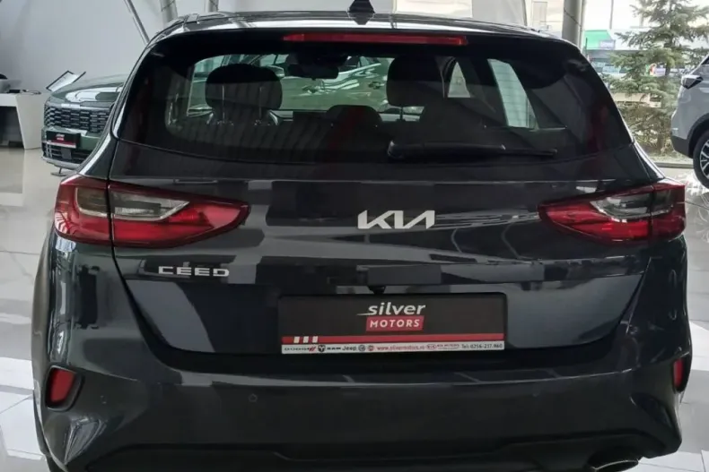Kia Ceed din 2025 cu 6 km - oferta KIA163012 - foto 3
