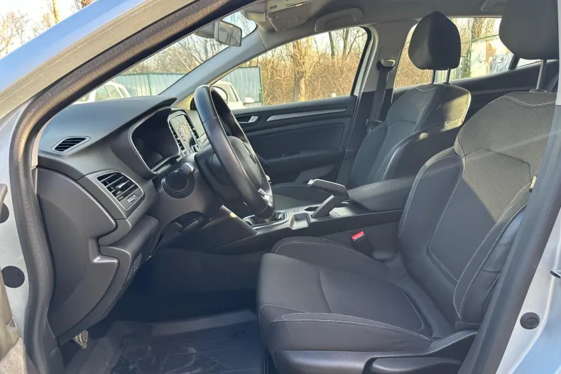 Renault Megane din 2021 cu 79.698 km - oferta REN163016 - foto 8