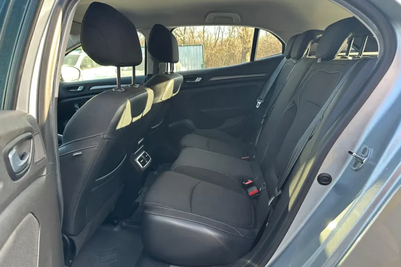 Renault Megane din 2021 cu 79.698 km - oferta REN163016 - foto 9