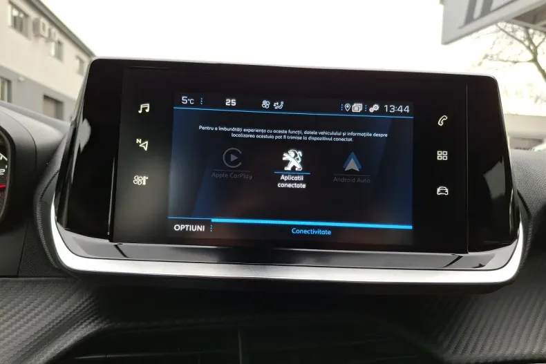 Peugeot 2008 din 2021 cu 18.229 km - oferta PEU163017 - foto 18