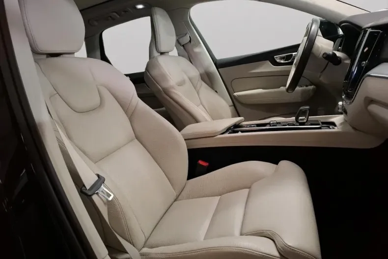 Volvo XC60 din 2022 cu 77.203 km - oferta VOL163021 - foto 6