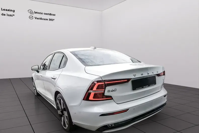 Volvo S60 din 2024 cu 19.499 km - oferta VOL163022 - foto 3