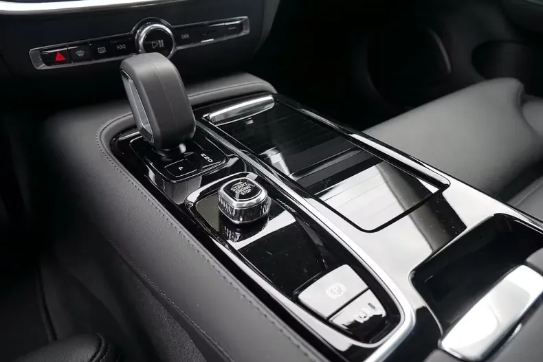 Volvo S60 din 2024 cu 19.499 km - oferta VOL163022 - foto 5