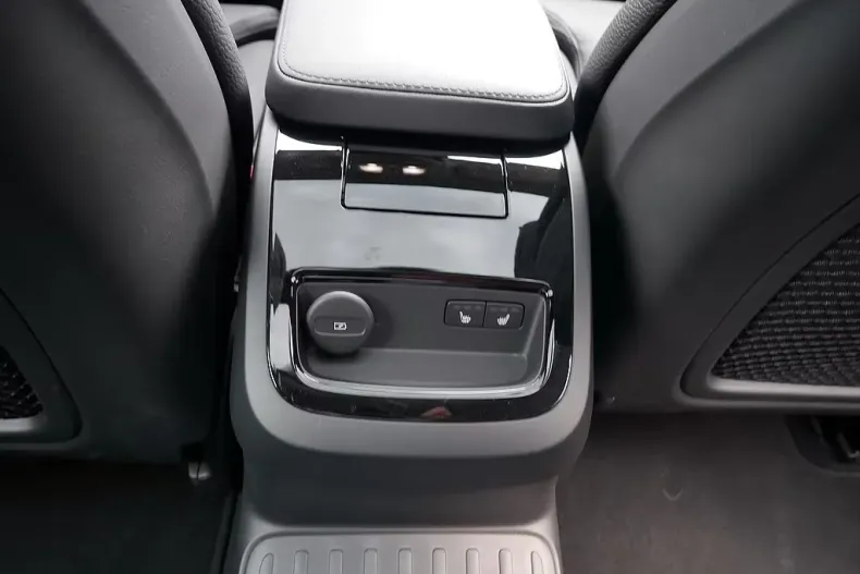 Volvo S60 din 2024 cu 19.499 km - oferta VOL163022 - foto 17