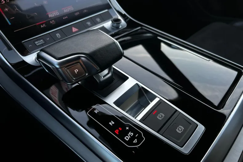 Audi Q8 din 2022 cu 94.980 km - oferta AUD163028 - foto 13