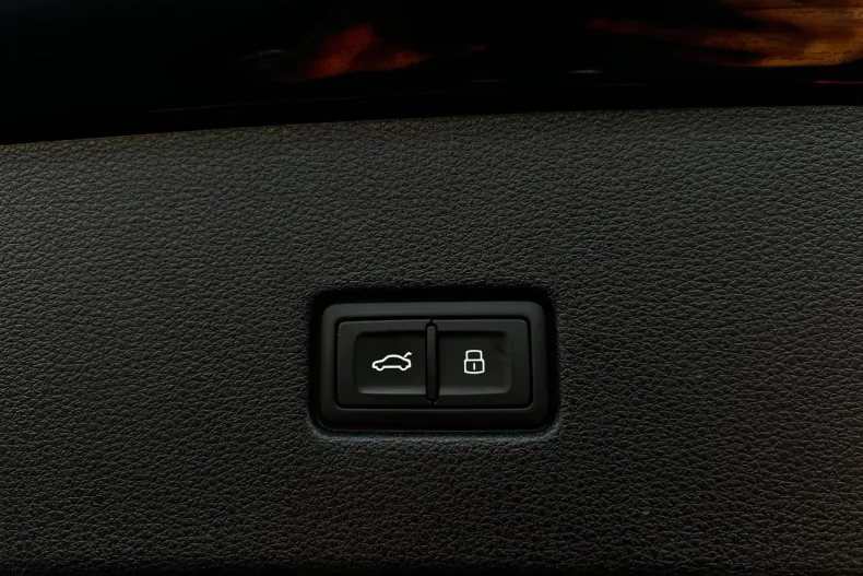 Audi Q8 din 2022 cu 94.980 km - oferta AUD163028 - foto 29