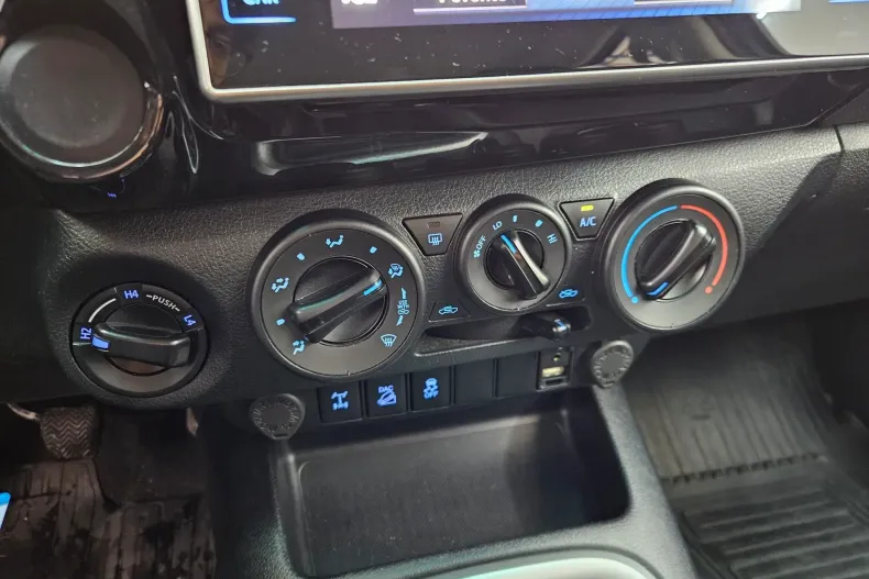 Toyota Hilux din 2020 cu 60.240 km - oferta TOY163034 - foto 8