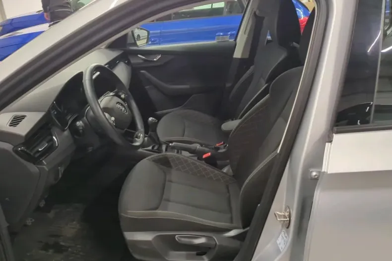 Skoda Scala din 2021 cu 25.801 km - oferta SKO163037 - foto 4