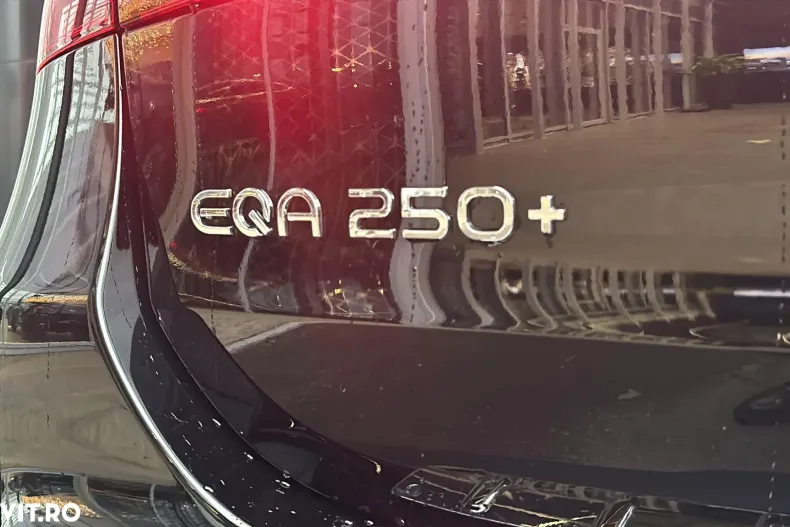 Mercedes-Benz EQA din 2025 cu 10 km - oferta MER163039 - foto 10