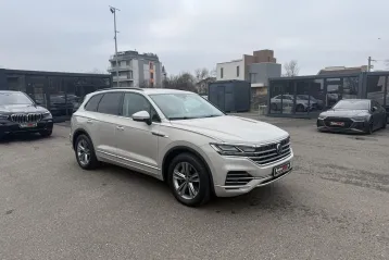 Volkswagen Touareg din 2022 - oferta VOL163042