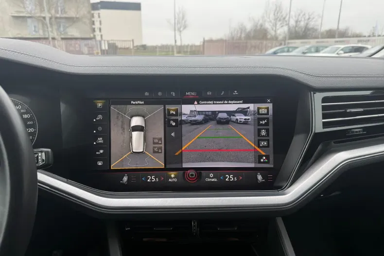 Volkswagen Touareg din 2022 cu 69.991 km - oferta VOL163042 - foto 7