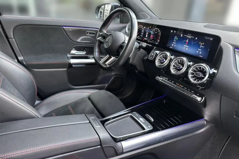 Mercedes-Benz GLA din 2023 cu 53.846 km - oferta MER163062 - foto 13