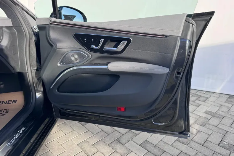 Mercedes-Benz EQS din 2021 cu 68.392 km - oferta MER163086 - foto 18