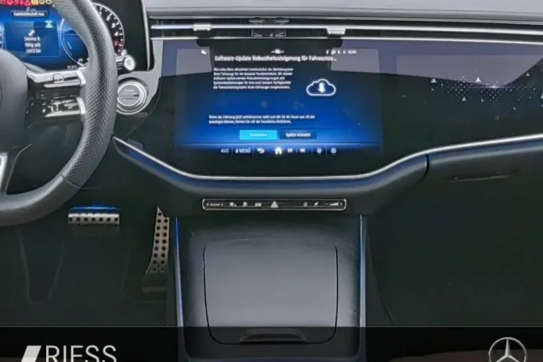 Mercedes-Benz E 300 din 2024 cu 26.479 km - oferta MER163090 - foto 9