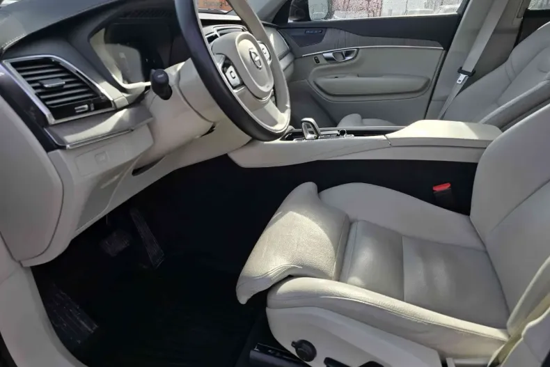 Volvo XC90 din 2023 cu 95.797 km - oferta VOL163104 - foto 15