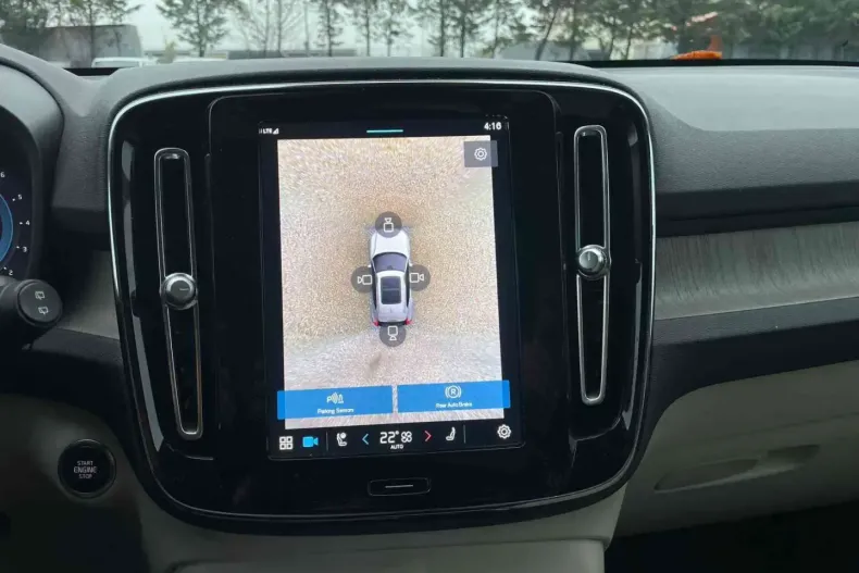 Volvo XC40 din 2023 cu 98.682 km - oferta VOL163106 - foto 12