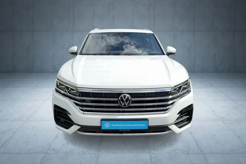 Volkswagen Touareg din 2023 cu 29.868 km - oferta VOL163109 - foto 1