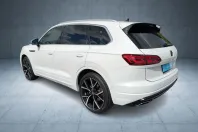 Volkswagen Touareg din 2023 cu 29.868 km - oferta VOL163109 - foto 3