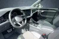 Volkswagen Touareg din 2023 cu 29.868 km - oferta VOL163109 - foto 8