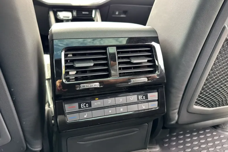 Volkswagen Touareg din 2023 cu 29.868 km - oferta VOL163109 - foto 19