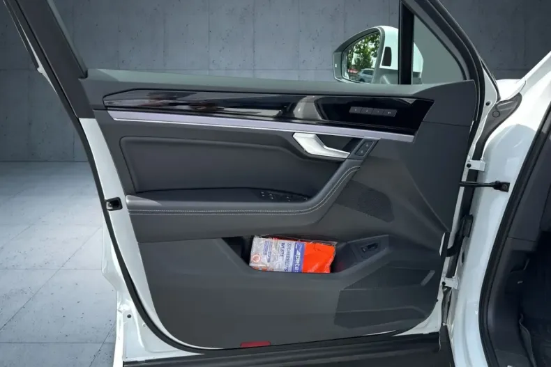 Volkswagen Touareg din 2023 cu 29.868 km - oferta VOL163109 - foto 20