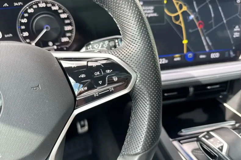 Volkswagen Touareg din 2023 cu 29.868 km - oferta VOL163109 - foto 24