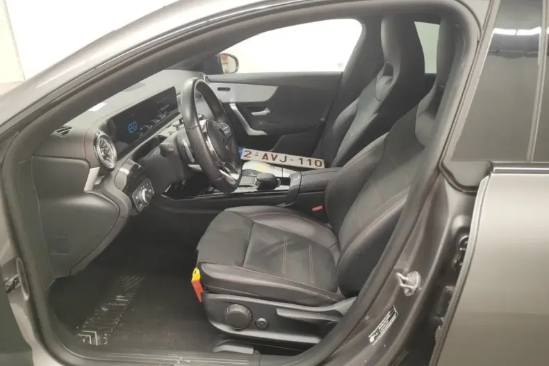 Mercedes-Benz CLA 250 din 2025 cu 27.387 km - oferta MER163110 - foto 8