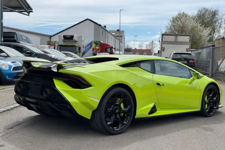 Lamborghini Huracán din 2023 cu 1.400 km - oferta LAM163113 - foto 7