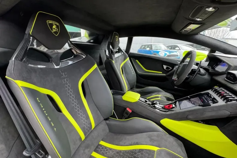 Lamborghini Huracán din 2023 cu 1.400 km - oferta LAM163113 - foto 13