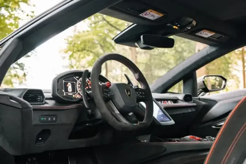 Lamborghini Revuelto din 2024 cu 3.200 km - oferta LAM163114 - foto 21