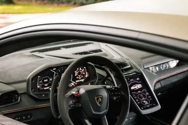 Lamborghini Revuelto din 2024 cu 3.200 km - oferta LAM163114 - foto 23