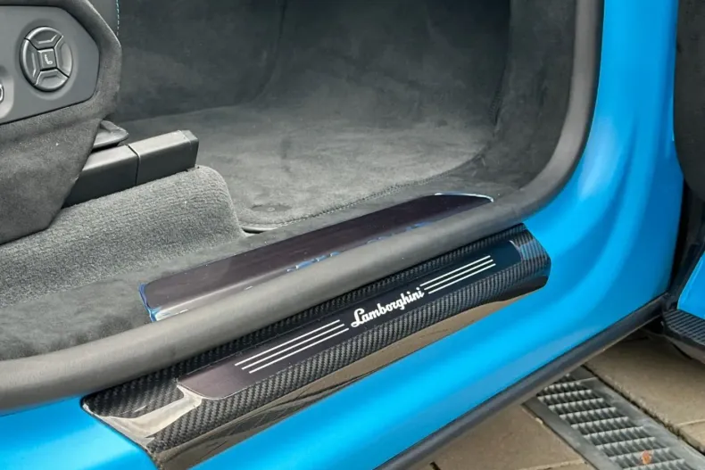 Lamborghini Urus din 2024 cu 9.749 km - oferta LAM163115 - foto 48