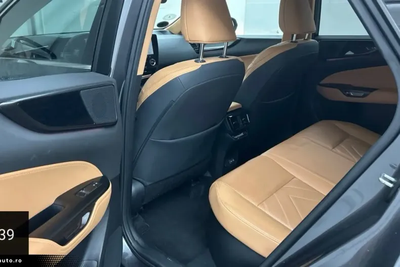 Lexus NX 450h din 2022 cu 93.237 km - oferta LEX163120 - foto 8