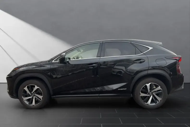 Lexus NX 300 din 2021 cu 23.560 km - oferta LEX163122 - foto 2